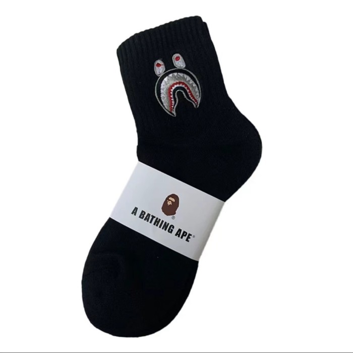 28351350 Shark Camouflage Ape Head Embroidered Mid-Calf Socks 20 colors
