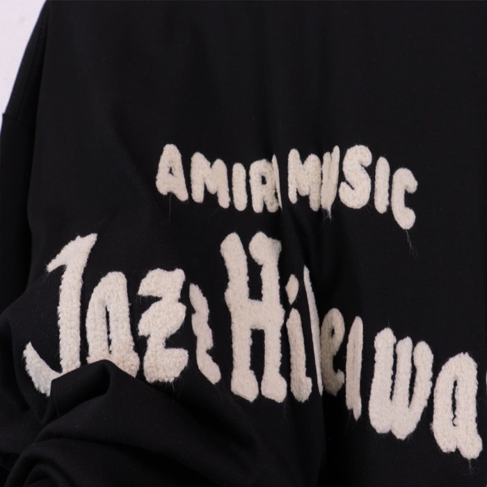 28382258 Embroidered logo letter tee 2 colors