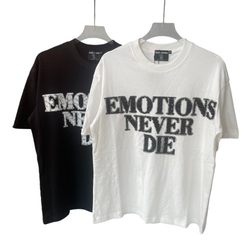 Diamond-Embellished Letter Print Tee 4 colors 28572159