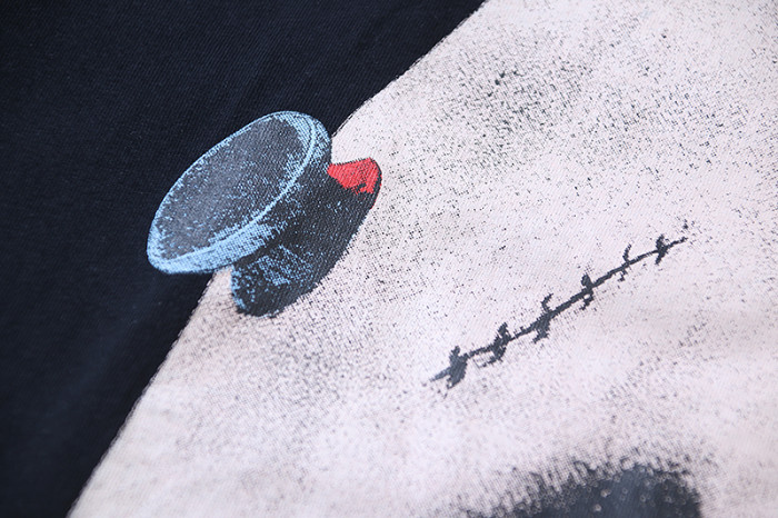 Nail pierces the scarred hand Printed Washed Version Tee 28653730