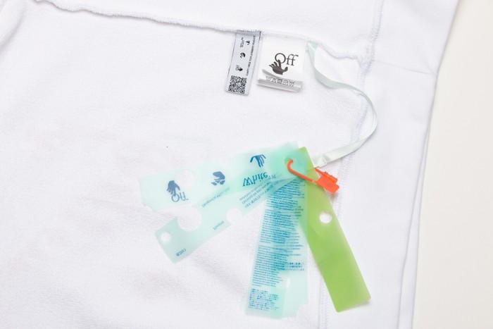 [Buy More Save More] Scratch Arrow Logo Print Hooded Sweatshirt 2 colors