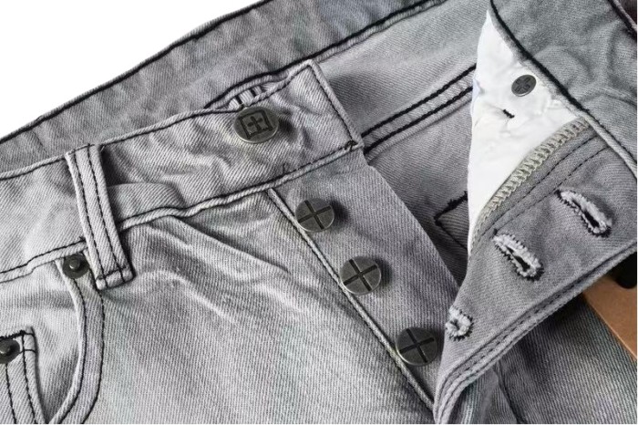 1:1 quality version Worn Hole Slim-fit Jeans 28700614