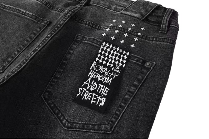 1:1 quality version Knee Logo Print Ripped Jeans 28700620