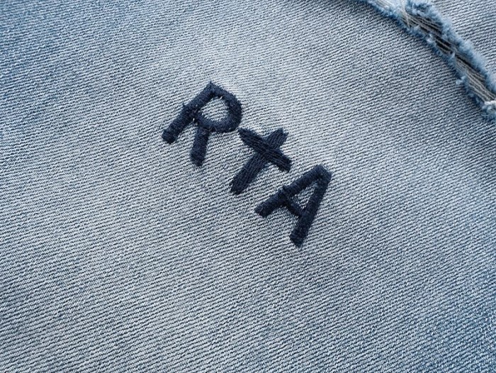 Embroidered Logo Distressed Jeans 28750121