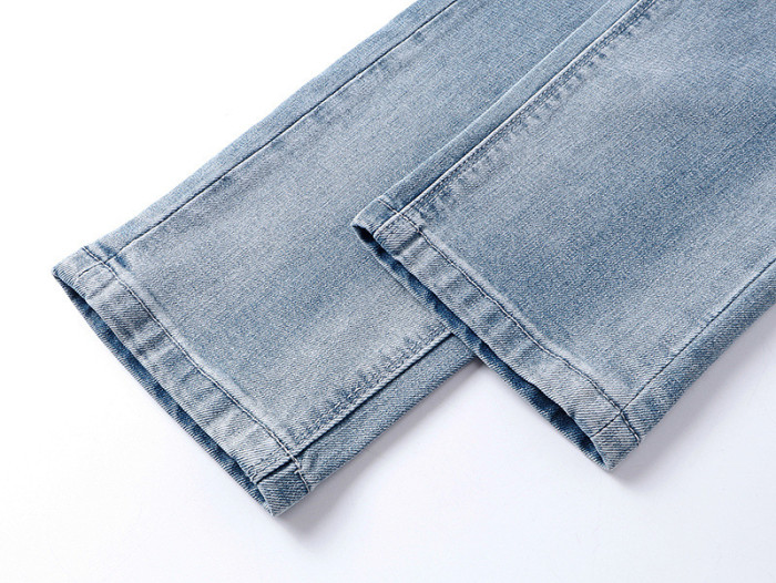 Embroidered Logo Distressed Jeans 28750121