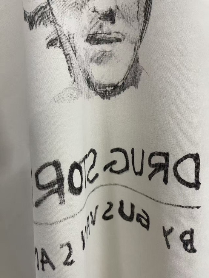 Sketch Portrait Red Letter Print Tee 28751629