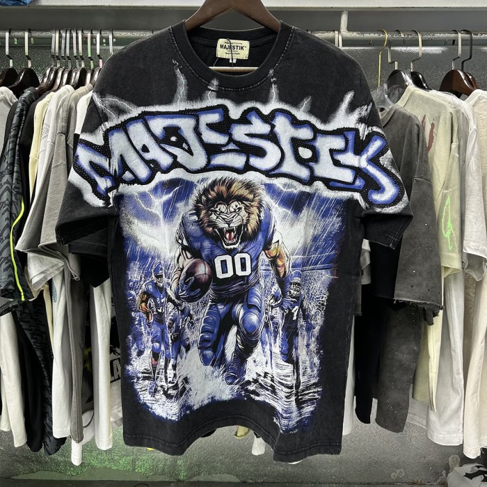 Lion Rugby Player Print Washed Tee 28874481