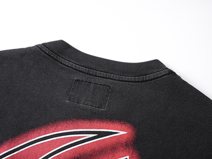 Surfing Skull G, marked in black for a vintage look, short-sleeved T-shirt 29047318