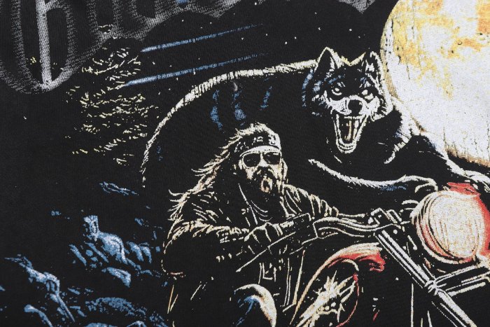 Moonlit Forest Wolf Knight Harley Davidson Motorcycle Black Distressed T-Shirt 29051361