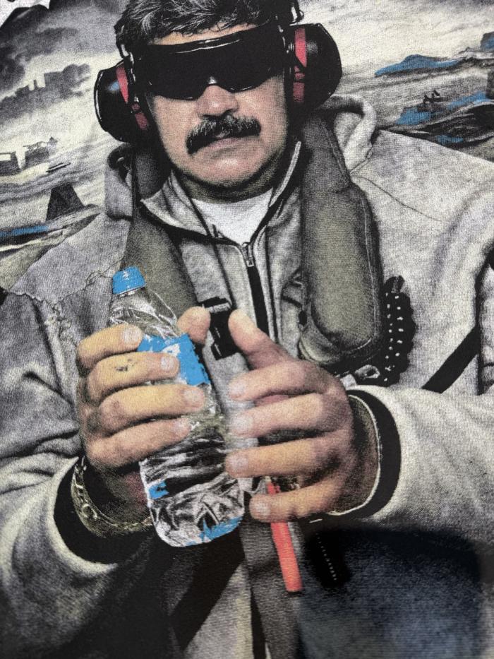 El Chapo Guzmán's vintage black short-sleeved T-shirt with sunglasses and headphones 2 colors 29052464