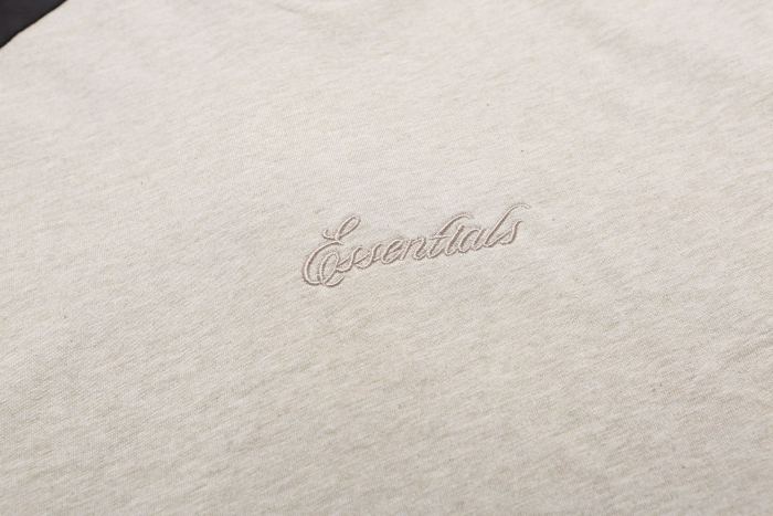 Raglan contrast stitching, chest with hidden pattern embroidery T-shirt 2 colors 29053811