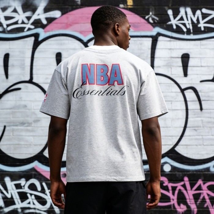 Co-branded back contrast color large letter cursive font gray loose short-sleeved T-shirt 2 colors 29053635