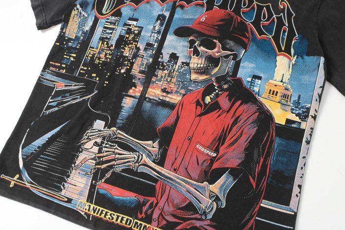 City nightscape, playing the piano, skeleton gradient, slogan, vintage T-shirt 29053390