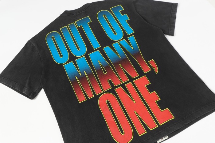 City nightscape, playing the piano, skeleton gradient, slogan, vintage T-shirt 29053390