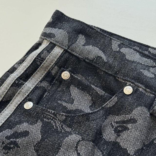 1:1 quality version Jorts Black Camouflage Shark Embroidery Denim Shorts 29060626