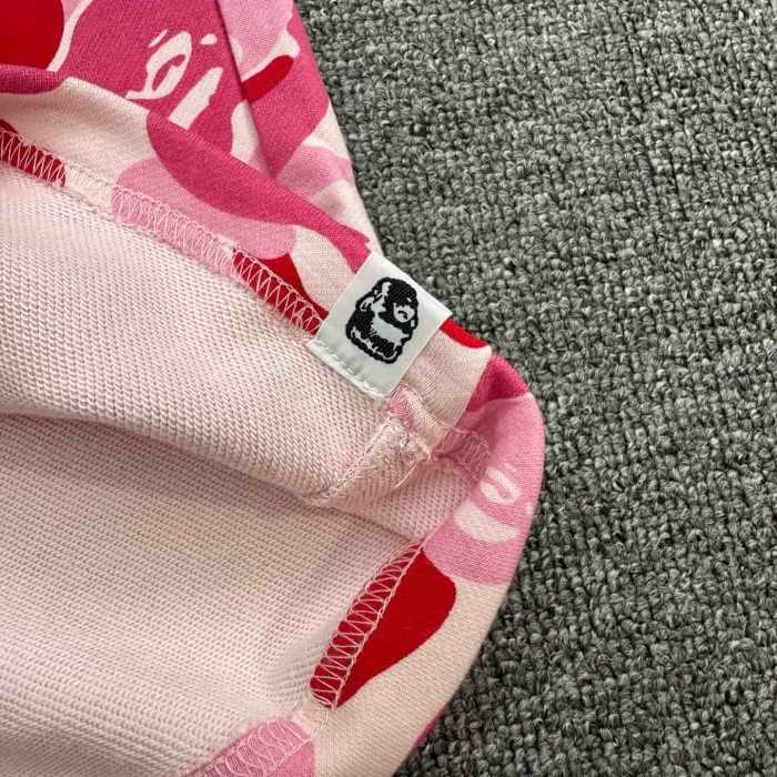 Pink Camouflage All-over Shark Print Casual Cotton Shorts 29060857