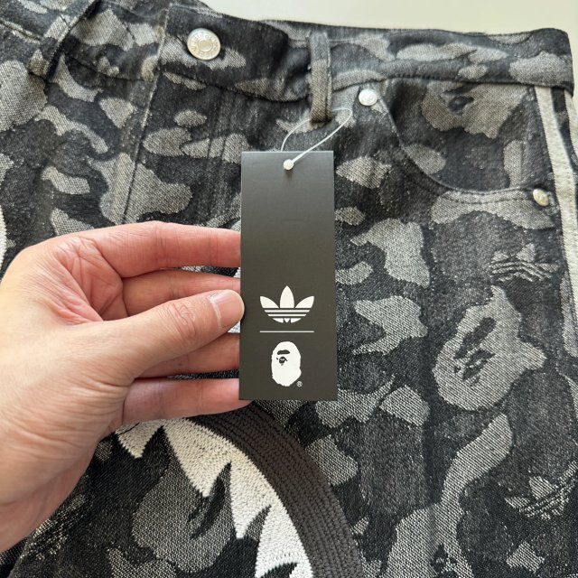 1:1 quality version Jorts Black Camouflage Shark Embroidery Denim Shorts 29060626
