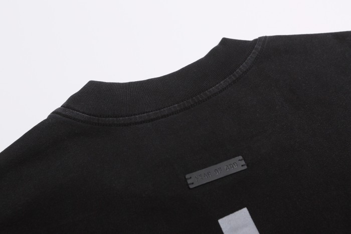 Movie theme slogan T-shirt with small high collar, loose shoulder, and short sleeve 29060492
