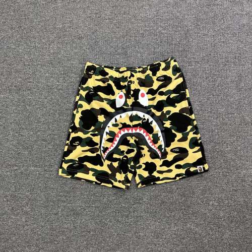 Yellow Camouflage All-over Shark Print Casual Cotton Shorts 29062650