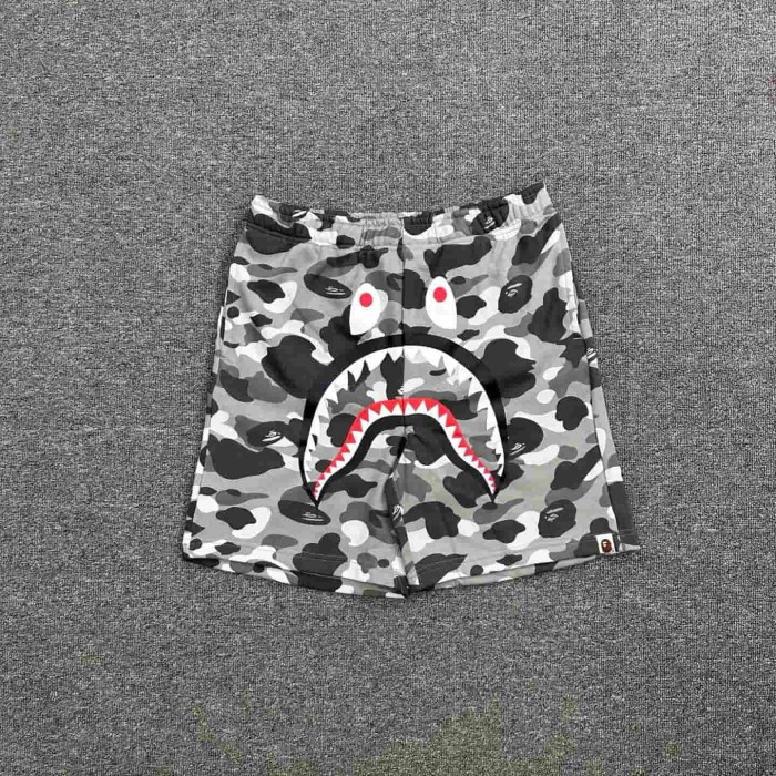 Grey Camouflage All-over Shark Print Casual Cotton Shorts 29062634