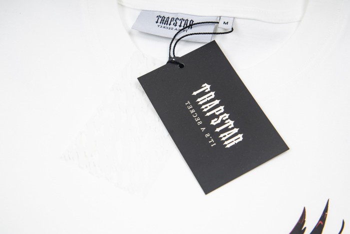 Trapstar Streetwear Tee with Red Pegasus & Script Logo Print T-Shirt 2 colors 29069438