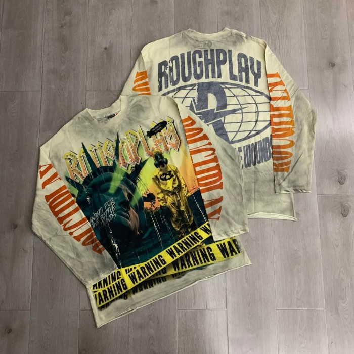 Washed Grunge Streetwear with Liberty Gas Mask & Warning Tape Print Long Sleeve T-Shirt 28758389