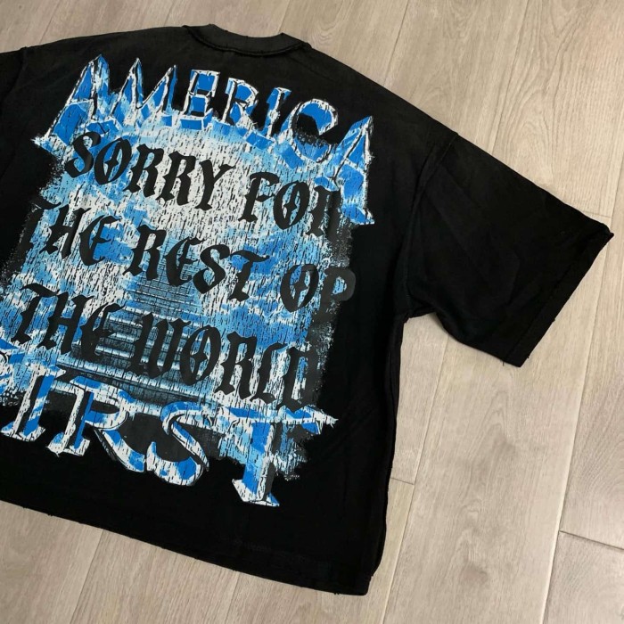 Renaissance Broken Figure Rhinestone Print Washed Tee 29069406