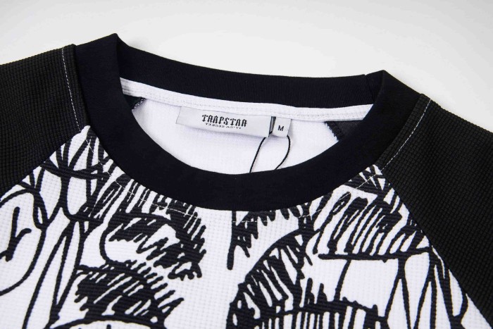 Oversized High Street Black and White Graffiti Print Raglan Long Sleeve T-Shirt 2 colors 29077612