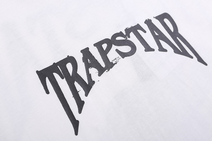 Streetwear Tee with Monochrome Lion Print & Trapstar Gothic Logo T-Shirt 2 colors 29077444