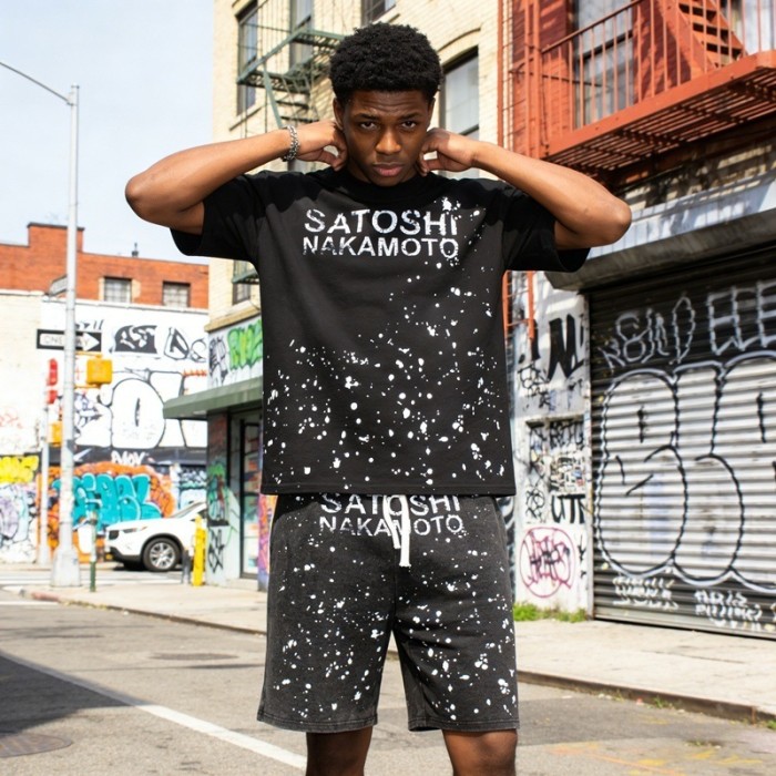 Ink Splash Classic Letter Print Washed Shorts 29082411