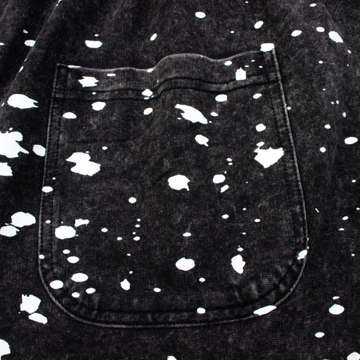 Ink Splash Classic Letter Print Washed Shorts 29082411