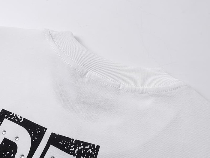Four-grid Cupid Film Rhinestone Print Tee 2 colors 29105634