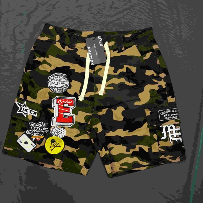 Camo Badge Embroidery Shorts 29116538