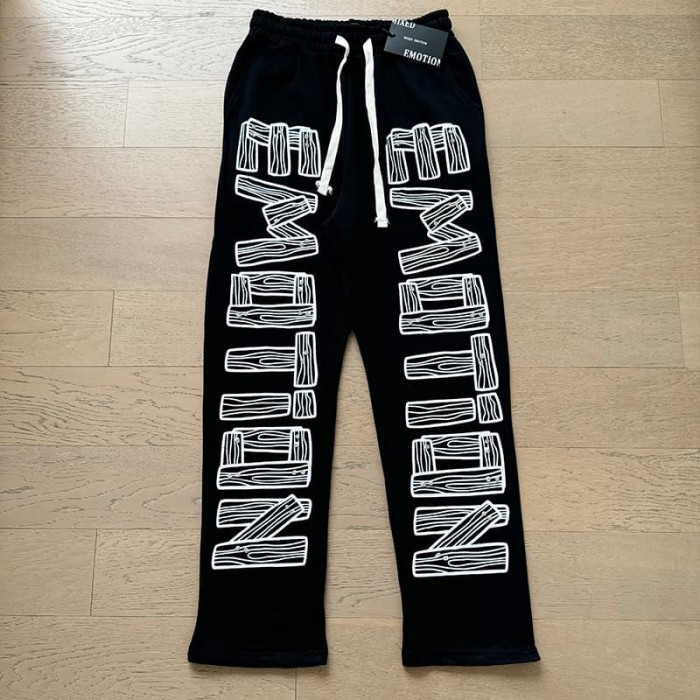 Wood Grain Stacked Letter Print Sweatpants 29116541