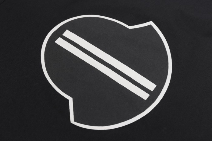 1:1 quality version Co-branded Moncler Large Chest Logo Tee 29214040