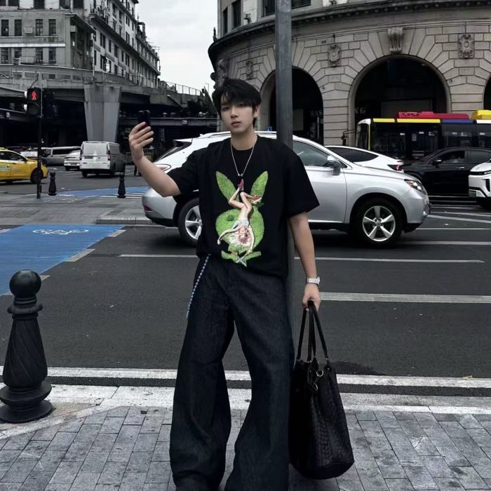 Bunny Shaped Green Lawn Lady Print Tee 29220125
