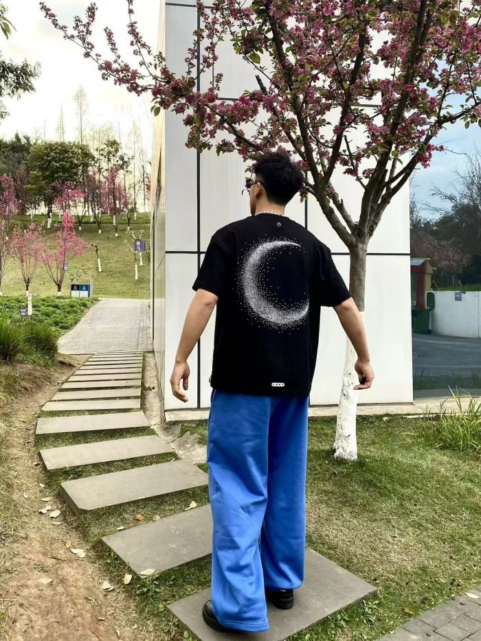 Full Rhinestone Crescent Slogan Luxury Tee 29220117