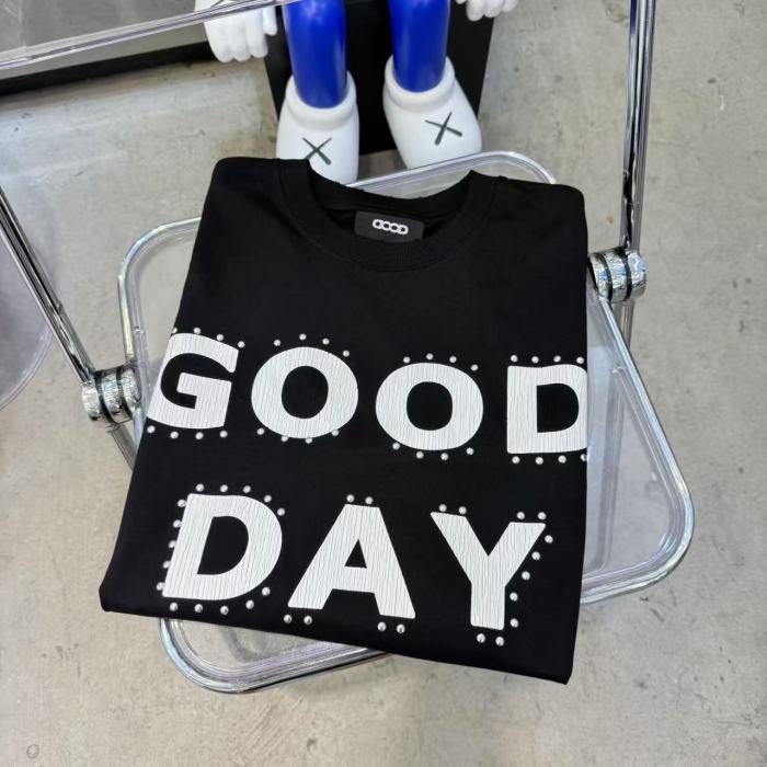Rivet Simple Letter Print 29220111