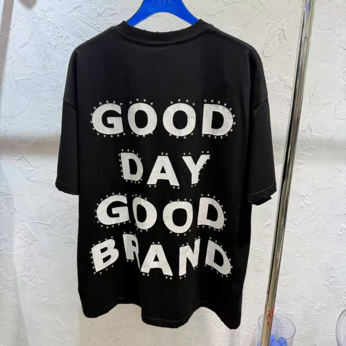 Rivet Simple Letter Print 29220111