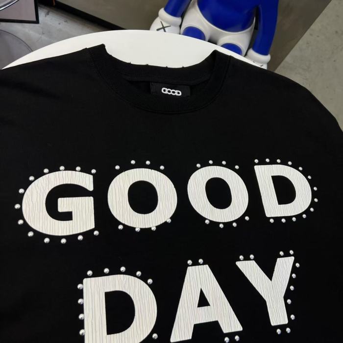 Rivet Simple Letter Print 29220111