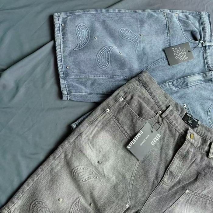Paisley Embroidery Rhinestone Accent Gradient Washed Denim Shorts 2 colors 29285800