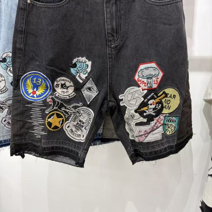 Multi Patches Embroidery Raw Hem Panel Washed Denim Shorts 2 colors 29285654