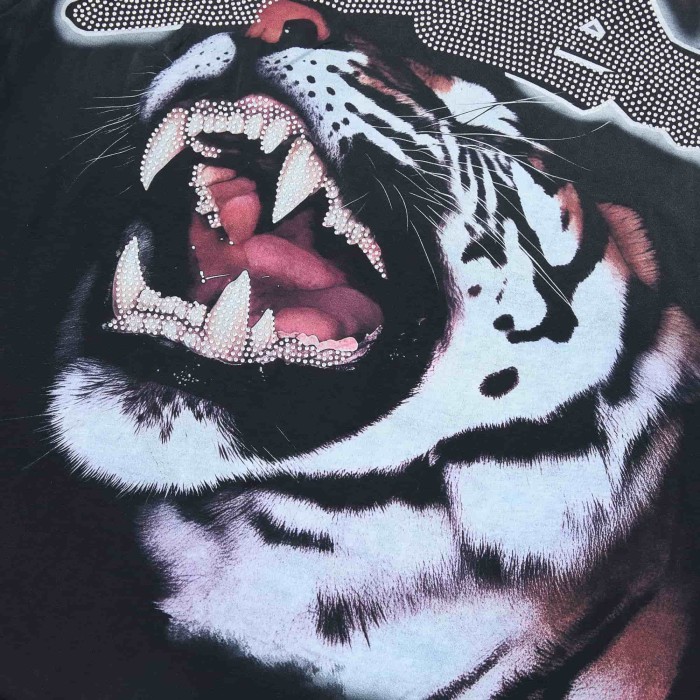 Rhinestone Mesh Texture Graffiti Font Roaring Tiger Head Double Sided Print Oversized Tee 29288415
