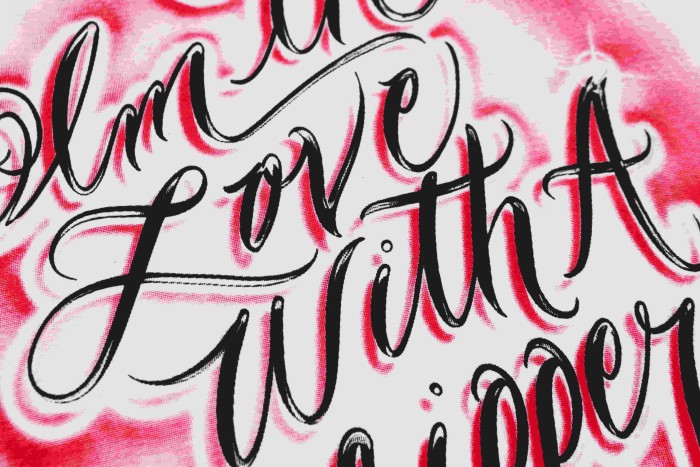 Tattoo Cursive Script Letter Airbrush Spray Paint Red Gradient Fading Motif Tee 29303810