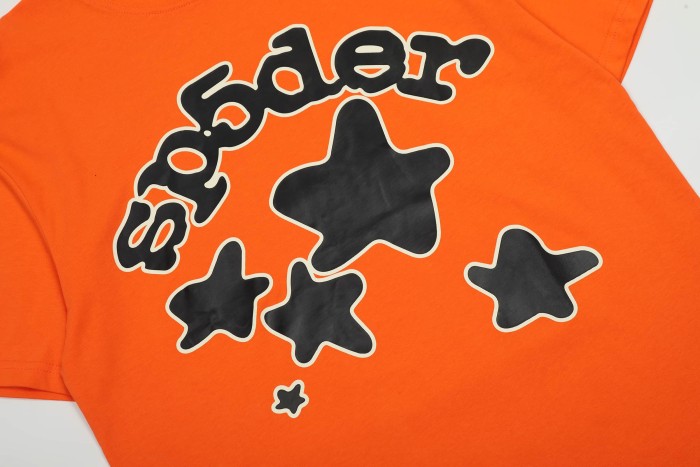 Streetwear Cream Outline Bubble Font Arch Letter Assorted Star Contrast Print T-Shirt 29305141