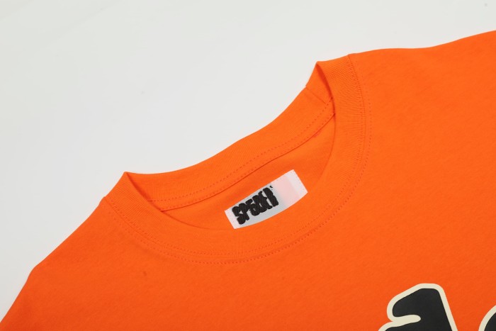 Streetwear Cream Outline Bubble Font Arch Letter Assorted Star Contrast Print T-Shirt 29305141