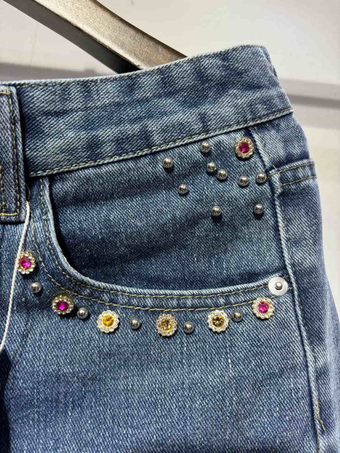 Multi-Color Rhinestone & Metal Stud Embellished Raw Frayed Hem Knee Length Denim Shorts 2 colors 29307055