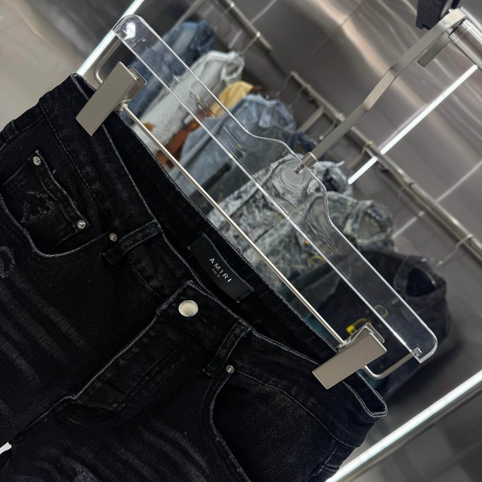 Embossed Star Floral Patch Distressed Rip Knee Vintage Washed Slim Taper Streetwear Denim Jeans  29310925