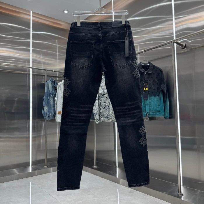 Embossed Star Floral Patch Distressed Rip Knee Vintage Washed Slim Taper Streetwear Denim Jeans  29310925