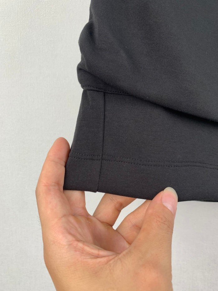1:1 quality version Dual Cargo Pocket Mini Monogram Embroidery Elastic Waist Oversized Knee Length Sweat Shorts  29310928